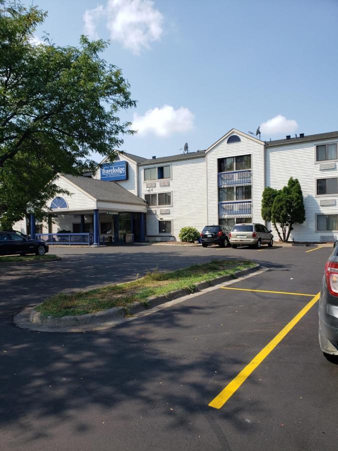 Travelodge By Wyndham Brooklyn Center Kültér fotó