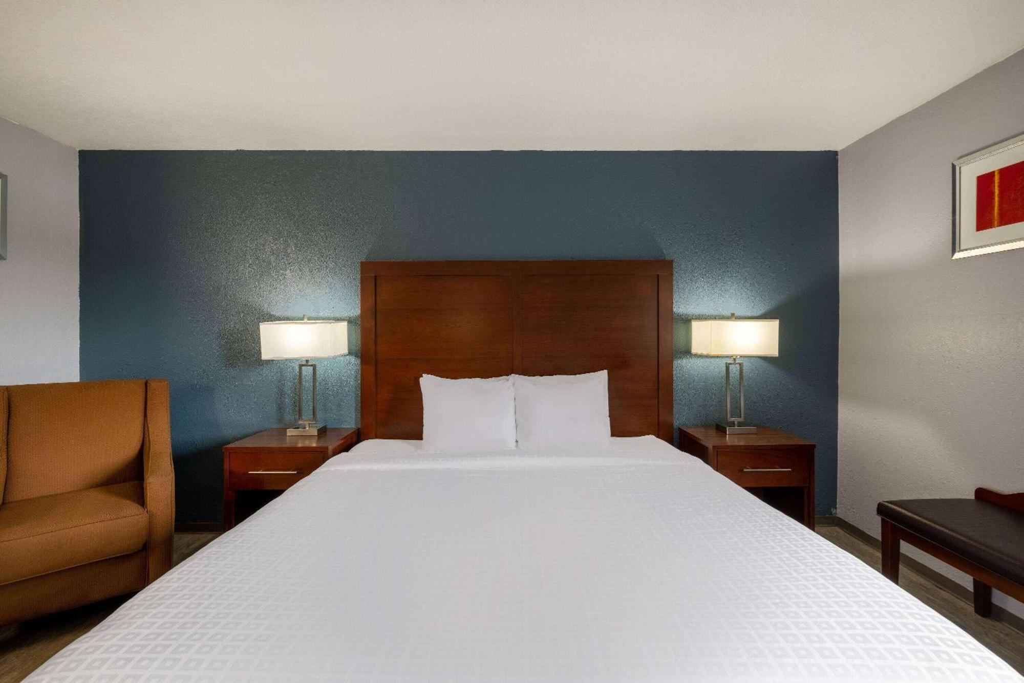 Travelodge By Wyndham Brooklyn Center Kültér fotó