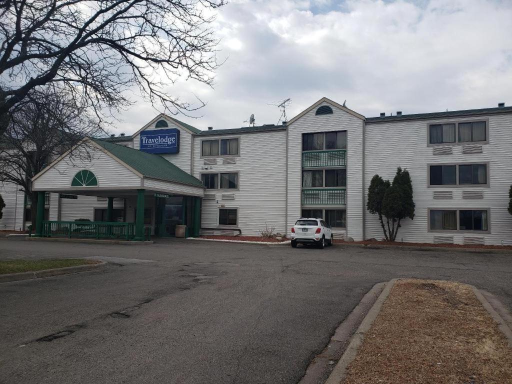 Travelodge By Wyndham Brooklyn Center Kültér fotó
