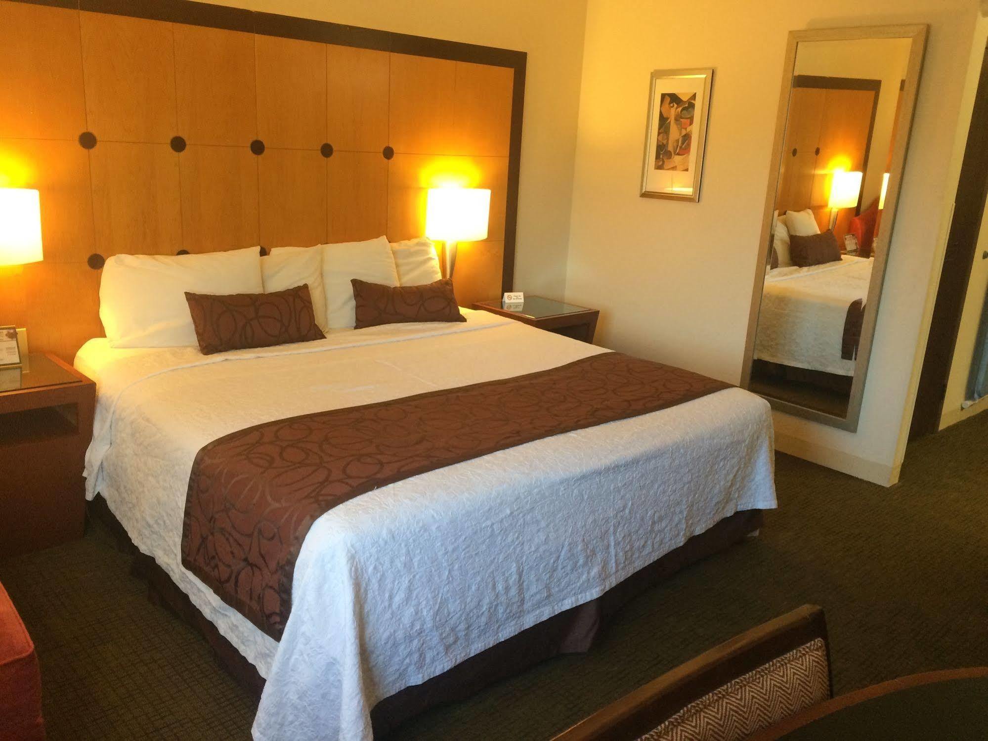 Travelodge By Wyndham Brooklyn Center Kültér fotó
