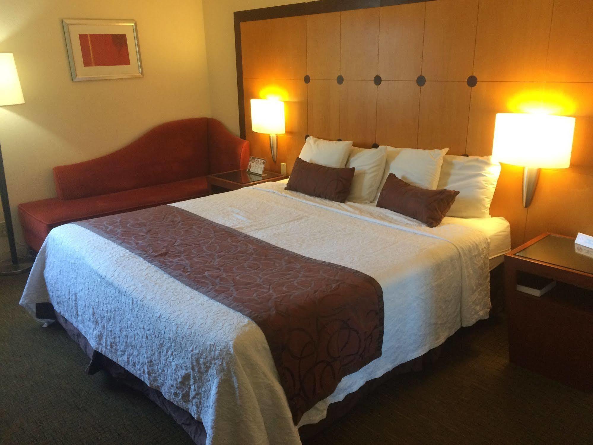 Travelodge By Wyndham Brooklyn Center Kültér fotó