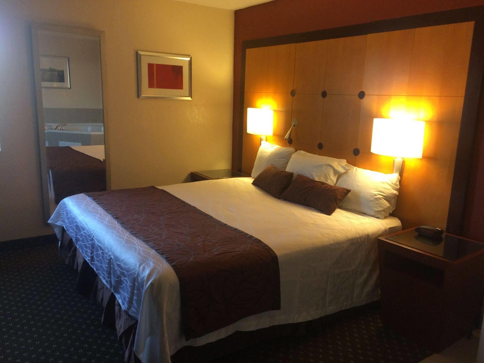 Travelodge By Wyndham Brooklyn Center Kültér fotó